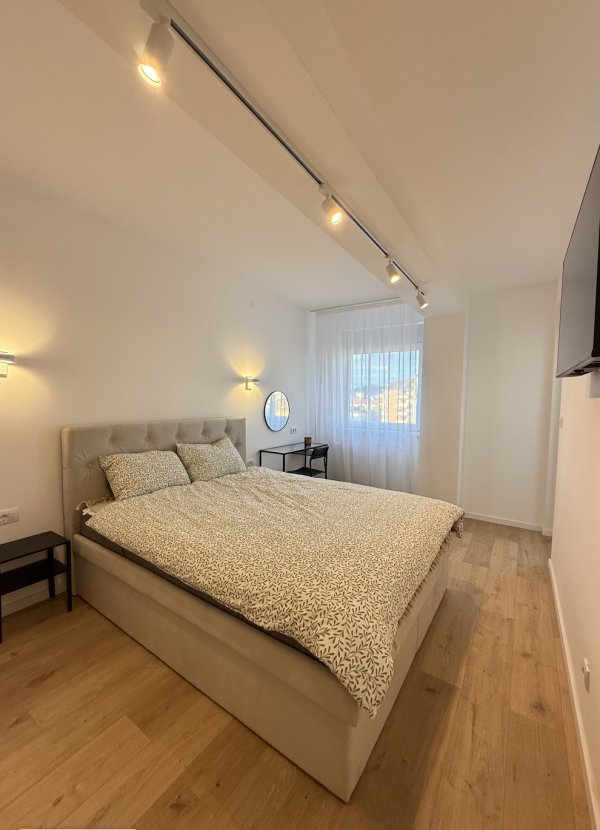 Slika 8 - U blizini centra, Crvenog Pevca i Čaira, Jednoiposoban stan za izdavanje, 52m2, 550€